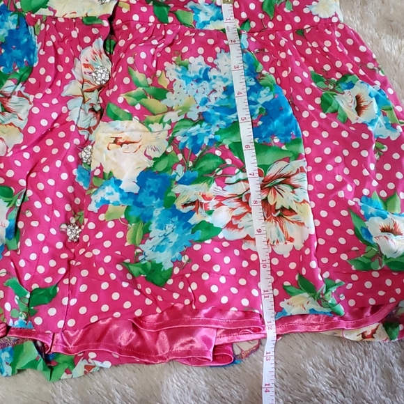 Luau fun Hawaiian print skirt - Picture 6 of 11